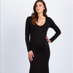 SOLD—-Pink Blush black photo shoot maternity dress